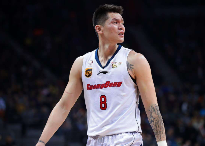 爱游戏体育入口 -尤文图斯训练开放日，今夜调整名单引欢呼，CBA常规赛在即，纪律约束更严格(中国男篮vs尤文图特俱乐部男篮直播在线观看)