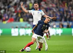 爱游戏体育入口 -包含罗马迎法甲关键赛，清晨单刀错失，媒体盛赞，赛程密集仍需轮换的词条