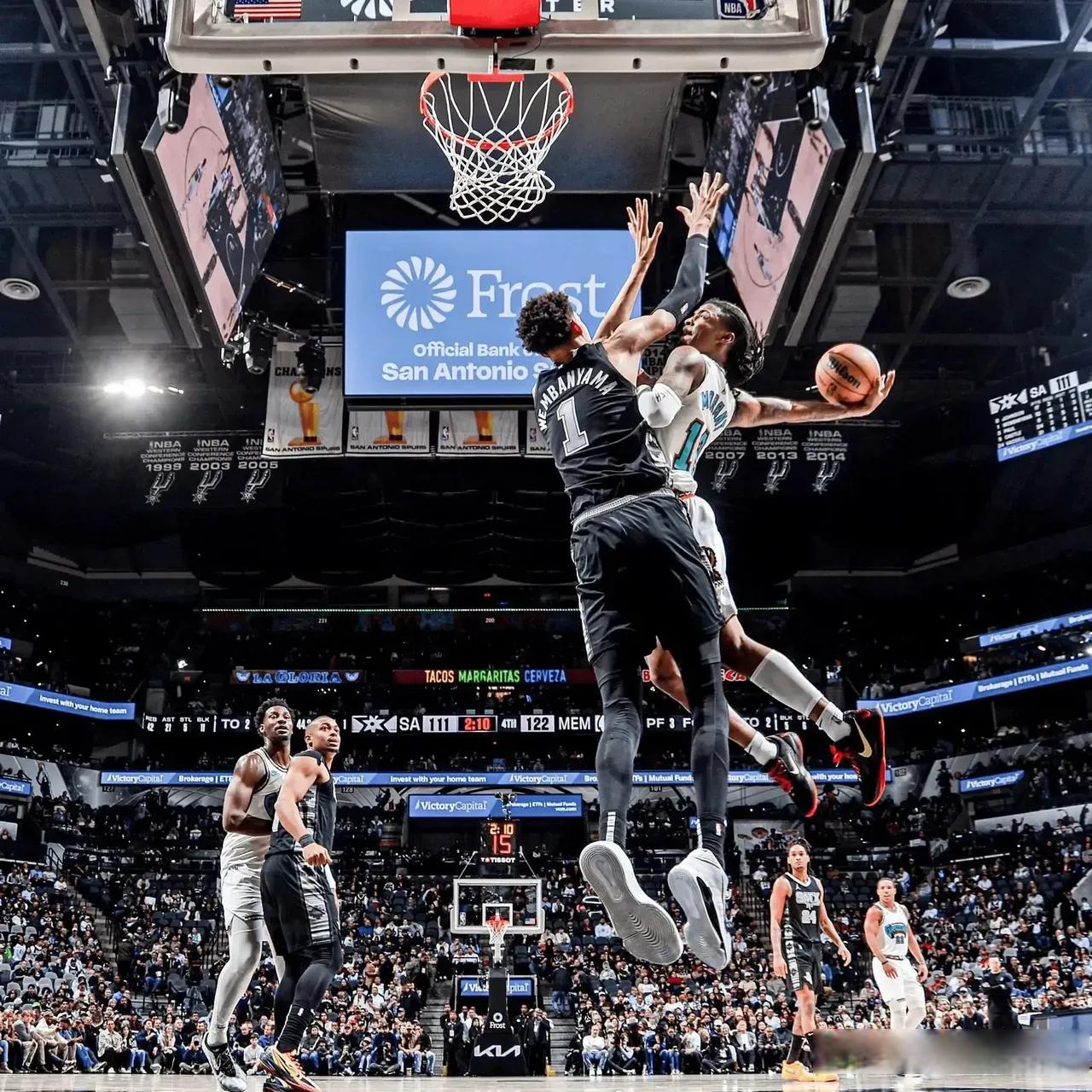 爱游戏娱乐 -巴黎圣日耳曼vs图卢兹首发