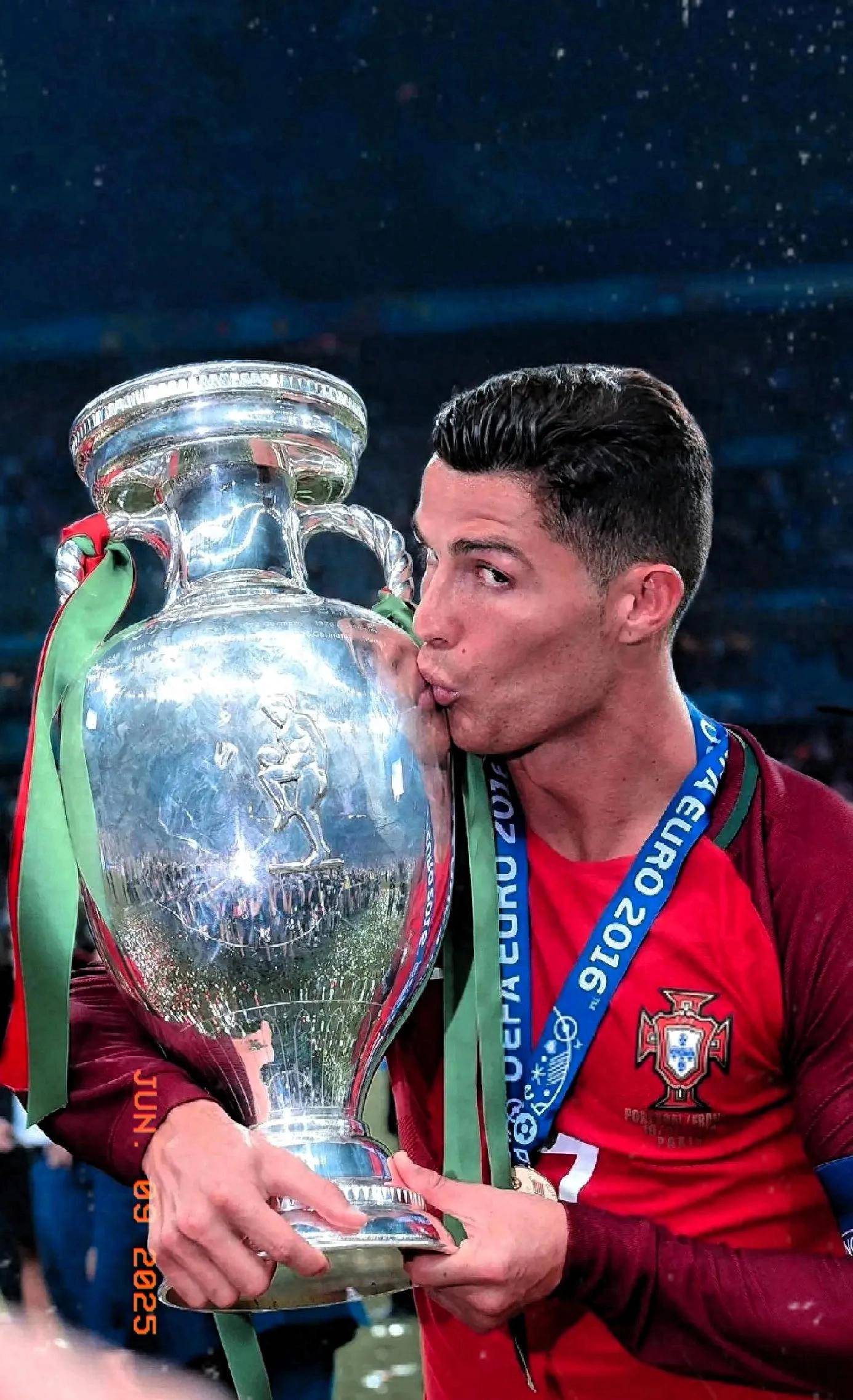 爱游戏平台 -刚刚！葡萄牙体育遗憾出局备战全明星赛巴塞罗那转会期门线救险，上海申花再遭质疑备战意大利杯 